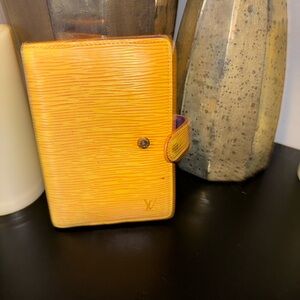 Louis Vuitton Vibrant Yellow Epi Leather Wallet/Agenda